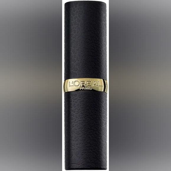 L'Oreal Purple Lipstick - Matte - Picture 6 of 7